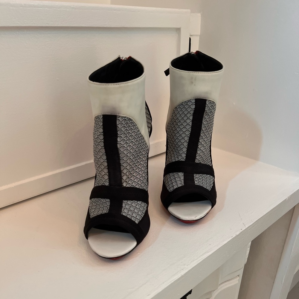 Gwen Strfani open toe Boots